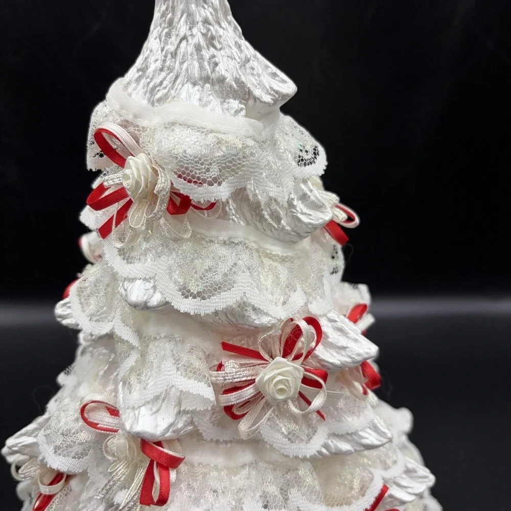 Vintage 80s White Ceramic Christmas tree with Red White Ribbon‎ Lace White Roses